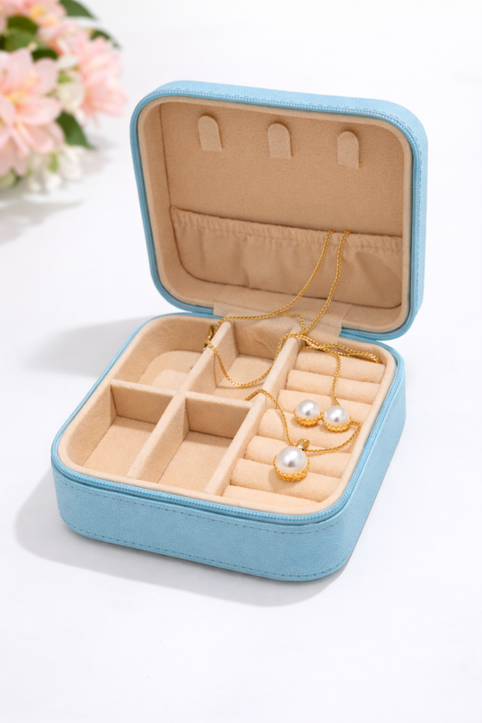 Minimal Pearl Pendant & Earrings With Jewellery Box : STLK8232
