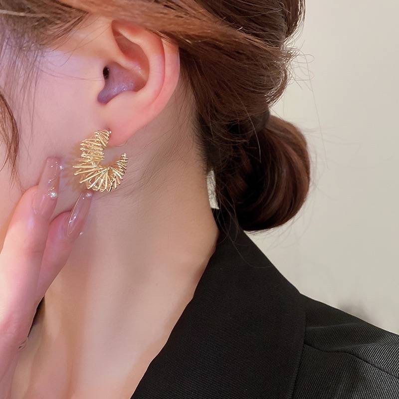 Winding Gold Hoops : WindingGoldHoops-LT-ER-HG-14