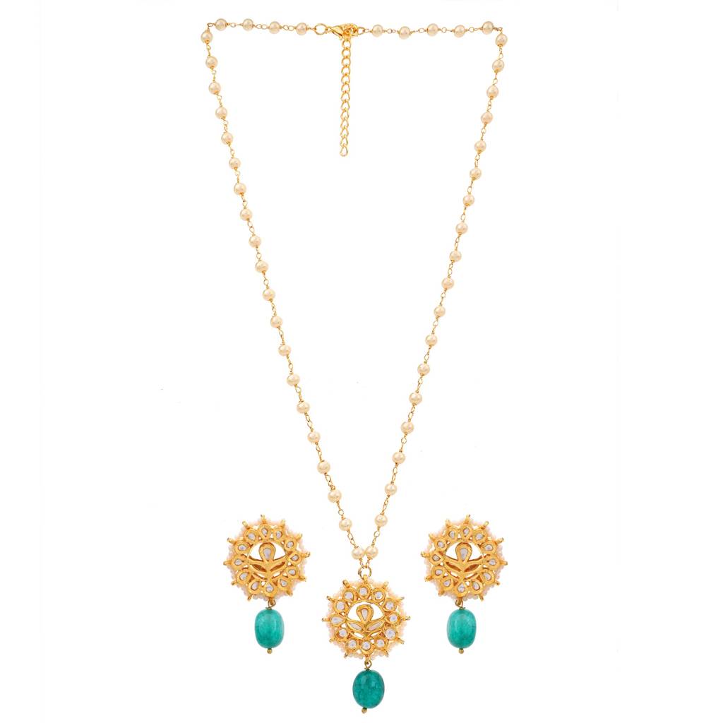 22Kt Gold-Plated Blossom Pearl Chain Necklace Set : PE21014