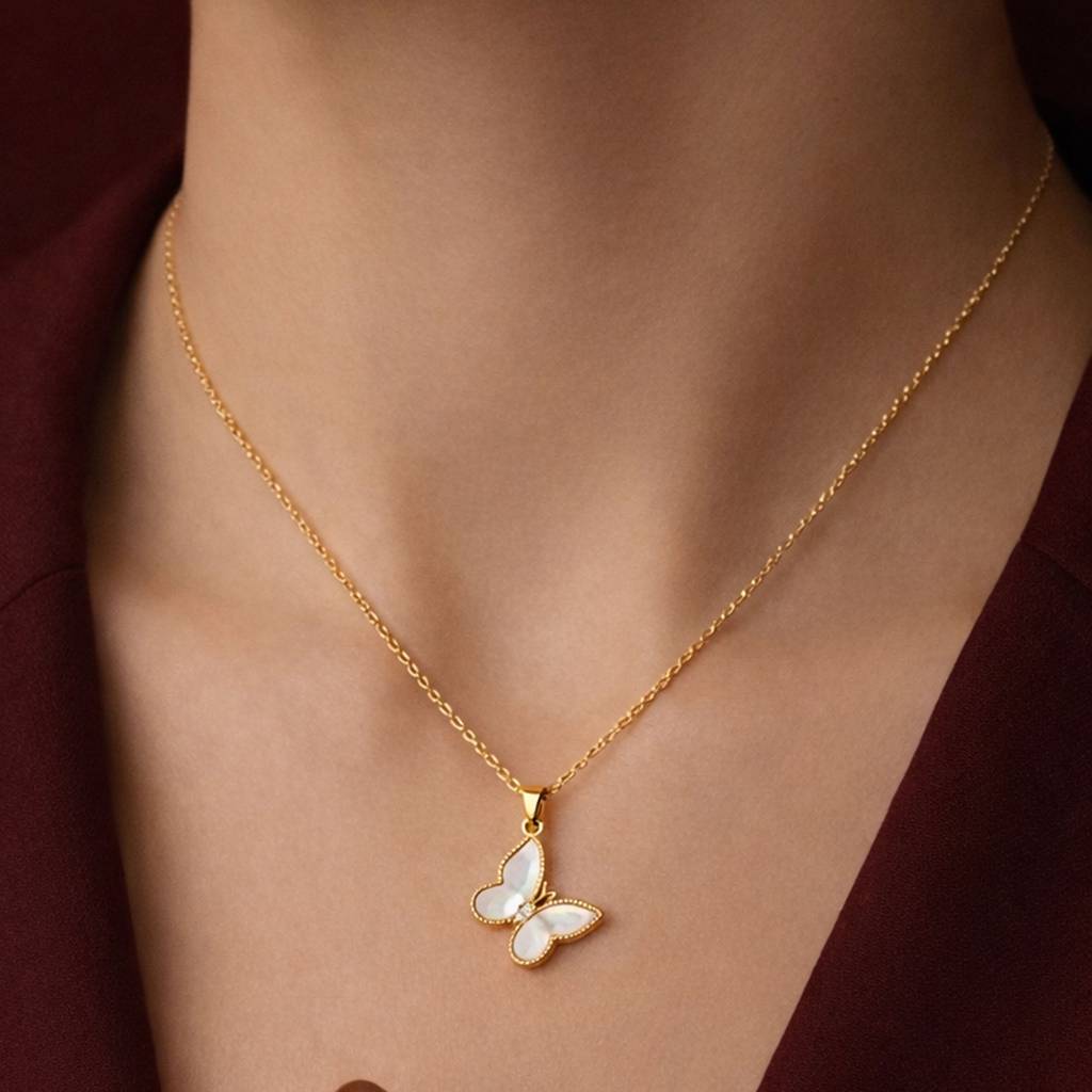 Ethereal Butterfly Pendant Necklace : HSPS60MB1382