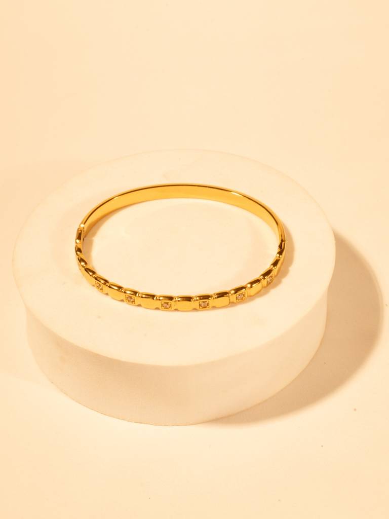Gold Quad Pattern Semi-Studded Bracelet For Women Â Anti-Tarnish Stainless Steel Kada With Ad Stones | Fits 2'4 : ATB540QSSB