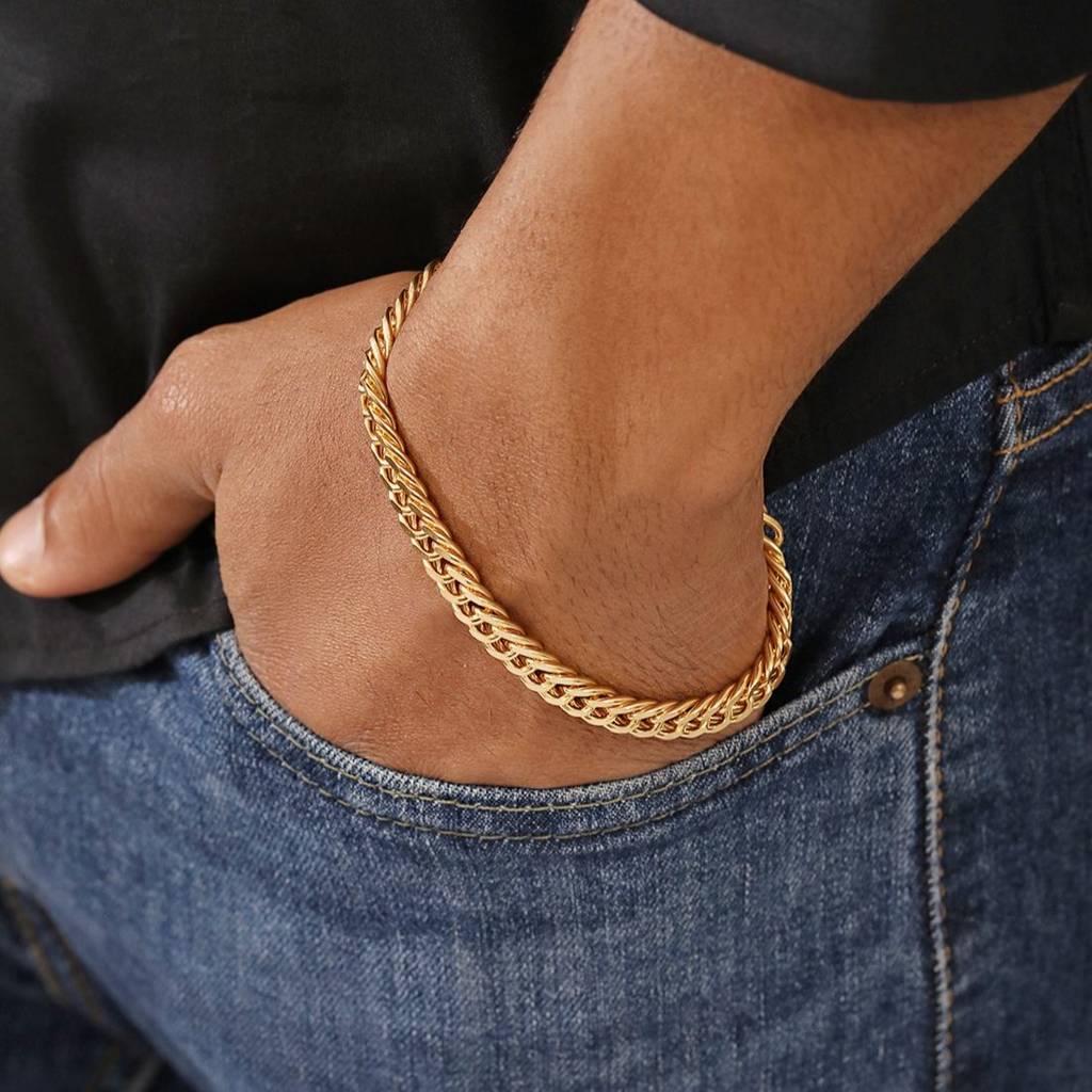 Golden Elegance Men'S Curb Chain Bracelet : M-BR-80424-8-7-G