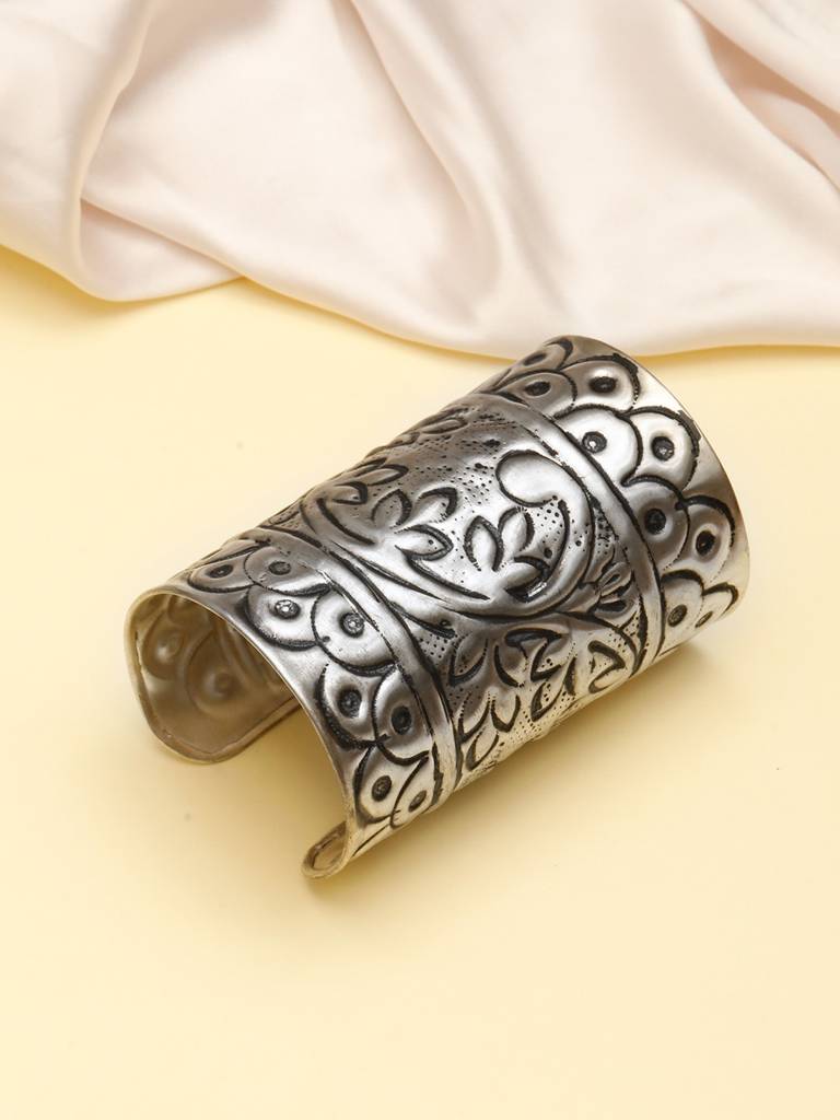 Women Oxidised Cuff Bracelet/Handcuff : VI24BC100009