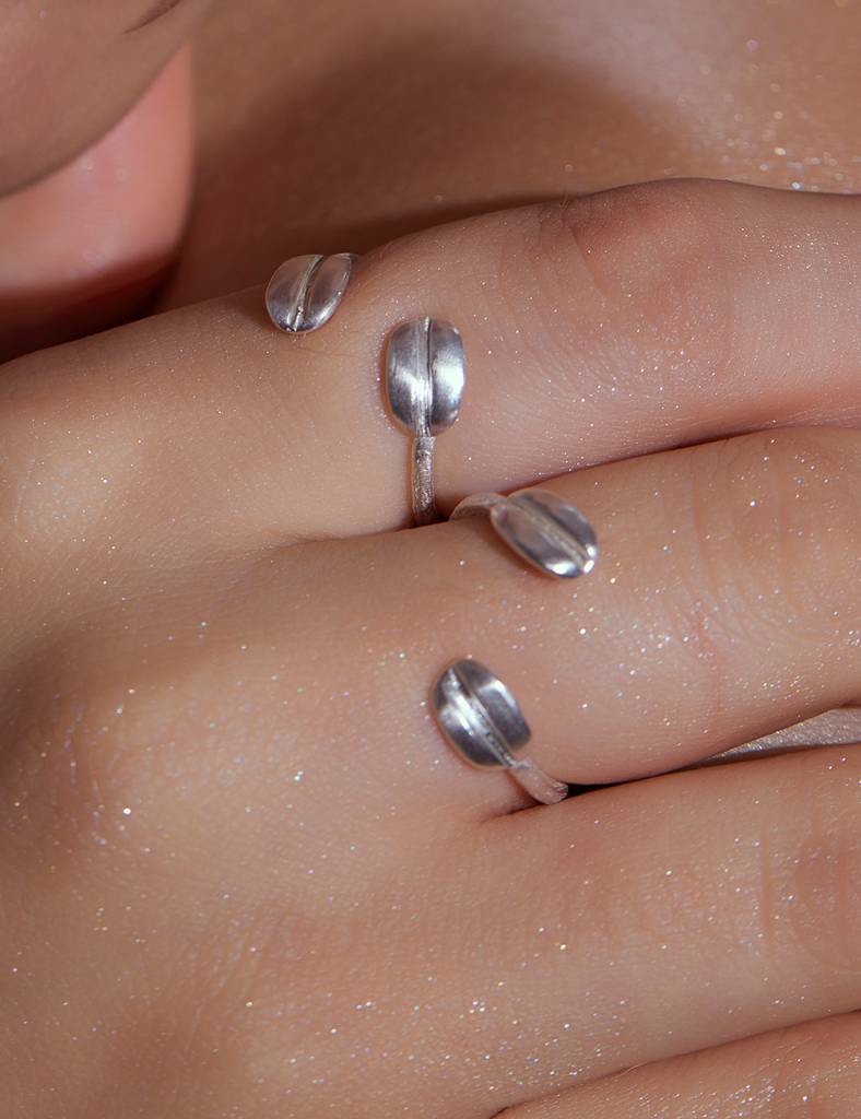 Silver Double Bean Ring : CF11EA