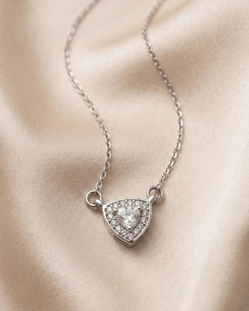 925 Silver Trillion Cut Pendant Necklace : IS-NC-PC-1183