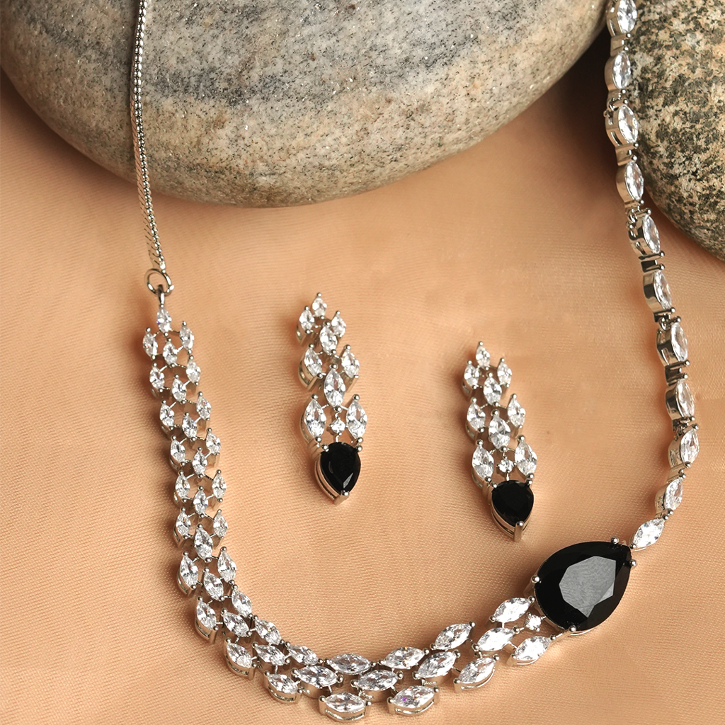 Sleek Single Line Ad Necklace : CAO0183VIH