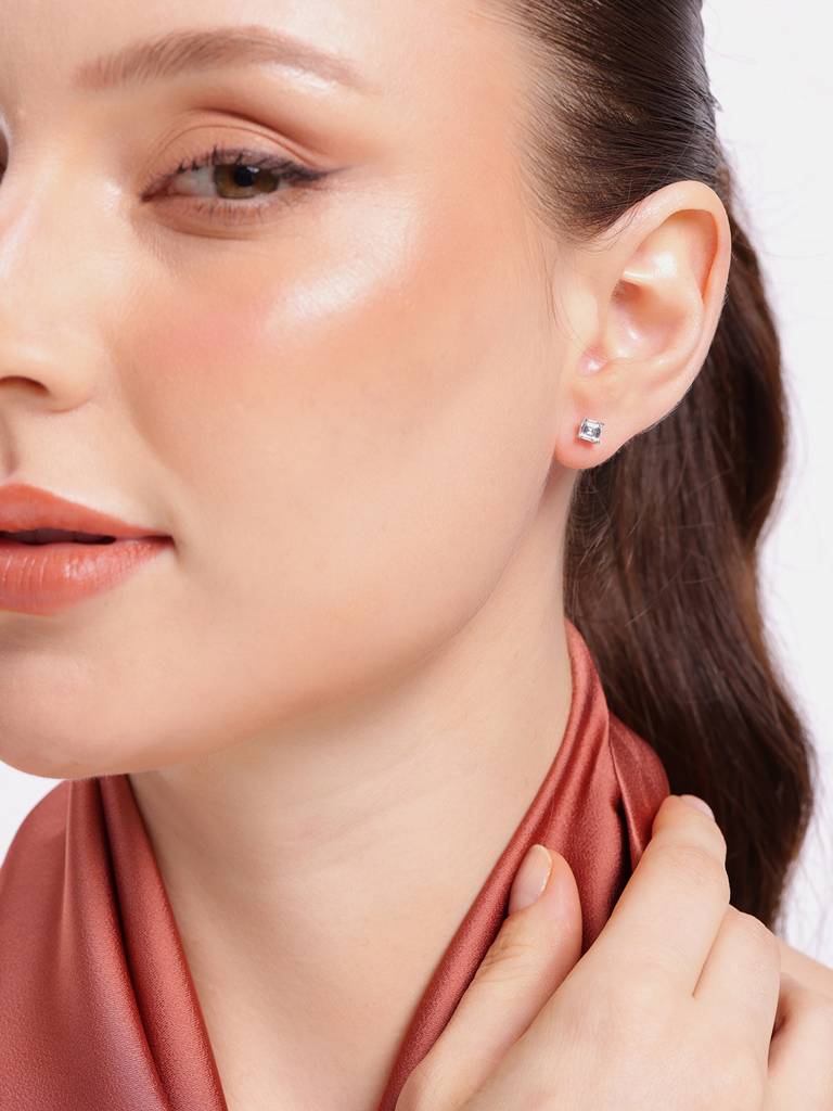 Silver Minimal Luxe Solitaire Studs : WER00052