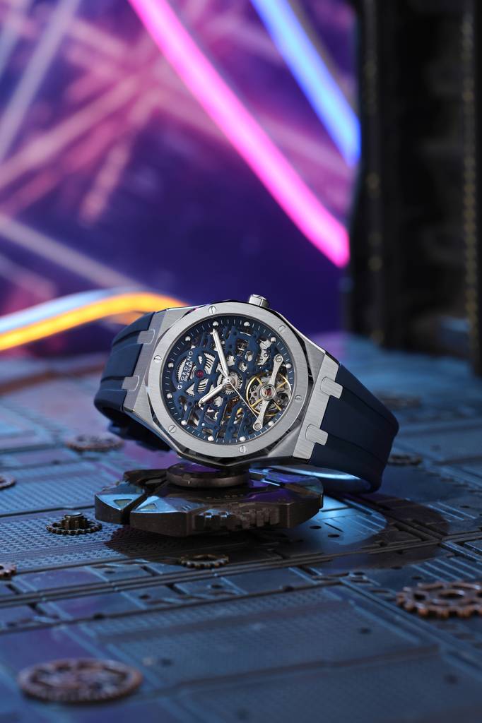 Premier Phantom Collection Automatic Watch For Men With Skeleton Round Dial, Luminous Hands And Markers, Silicon : GZ-50224-03
