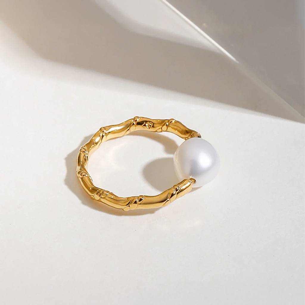 Gold-Toned Twist Pearl Minimal Ring - Modern Everyday Wear, Waterproof Gold : 1009091