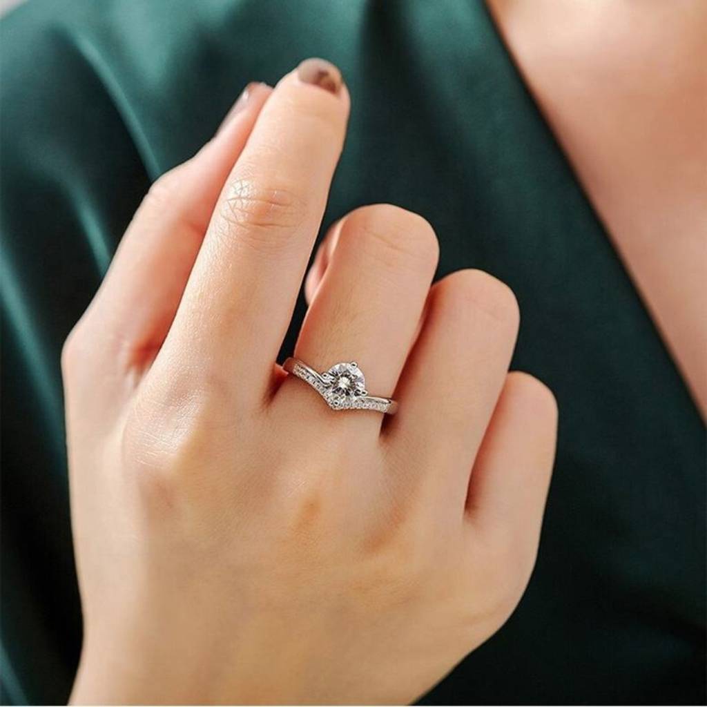 Moissanite Diamond V Shaped S925 Sterling Silver Ring : C-648