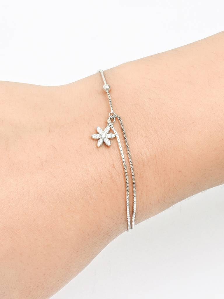 Petal Drop Silver Bracelet : HOLB2689