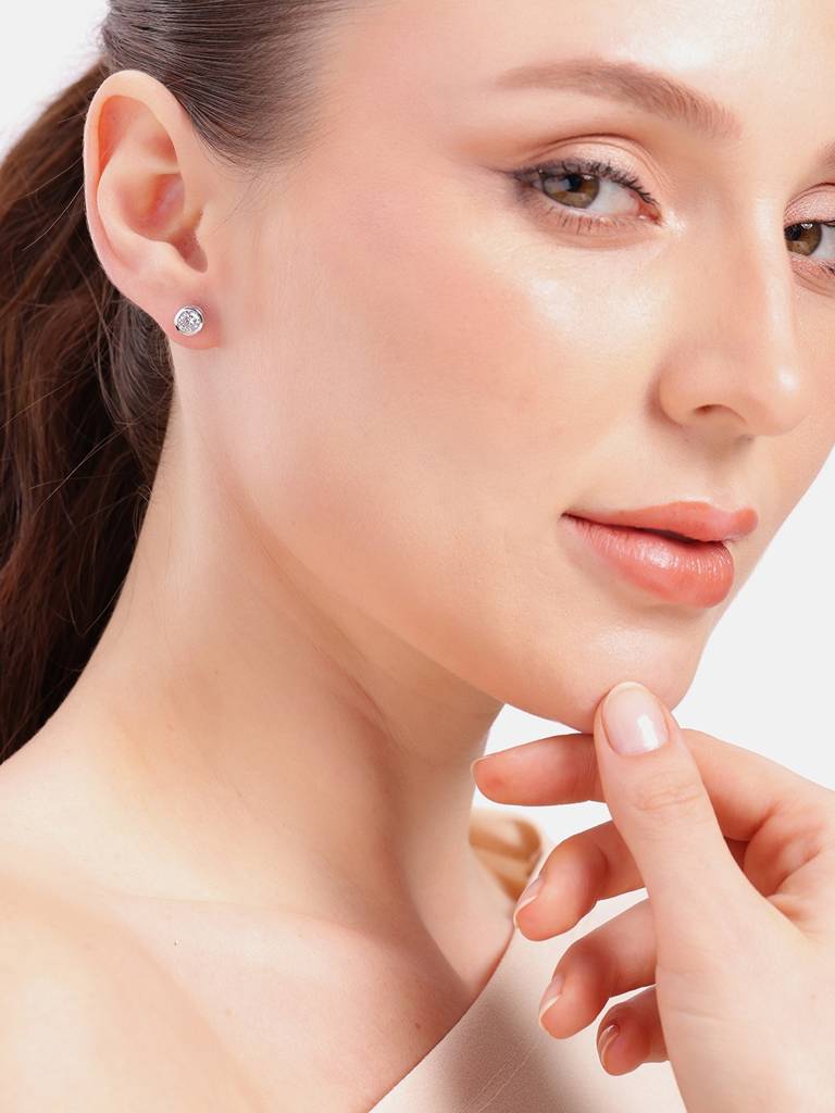 Silver Classic Round Spark Studs : WER00046