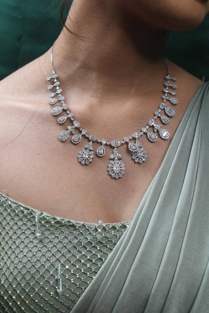 Royal Diamond Silver Necklace Set : NS011