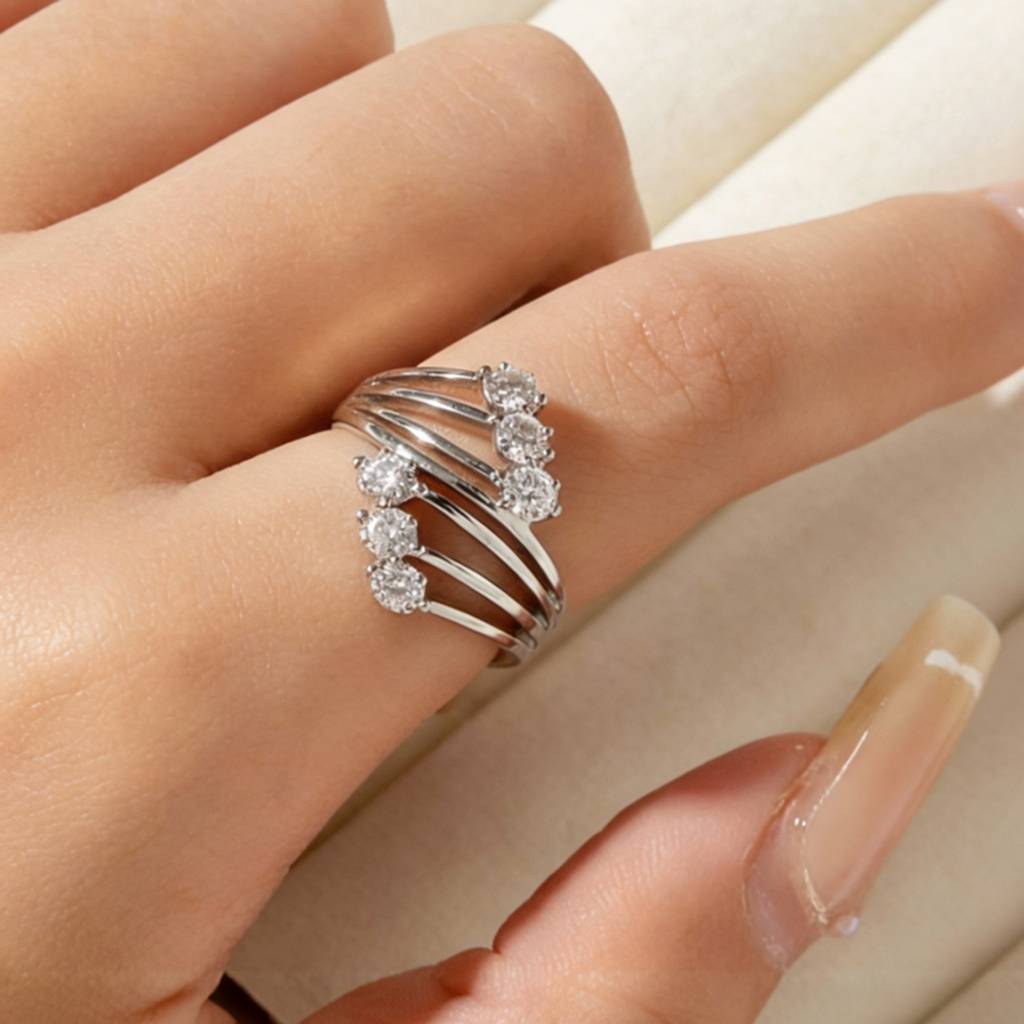 Silver Plated Classic Silver Crystal Ring : HSPS60MB1379