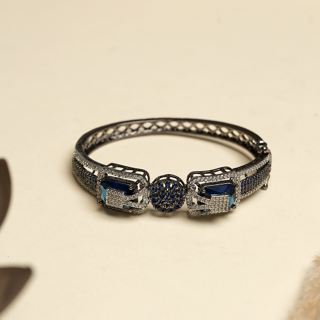 Designer Ad Bracelet : CAO0173STM