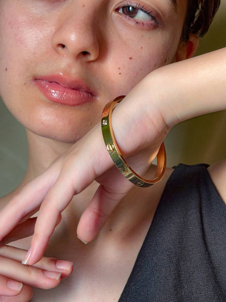 Classic Gold Lock Bangle Â Designer-Inspired Statement Bracelet : ATB535CGLB