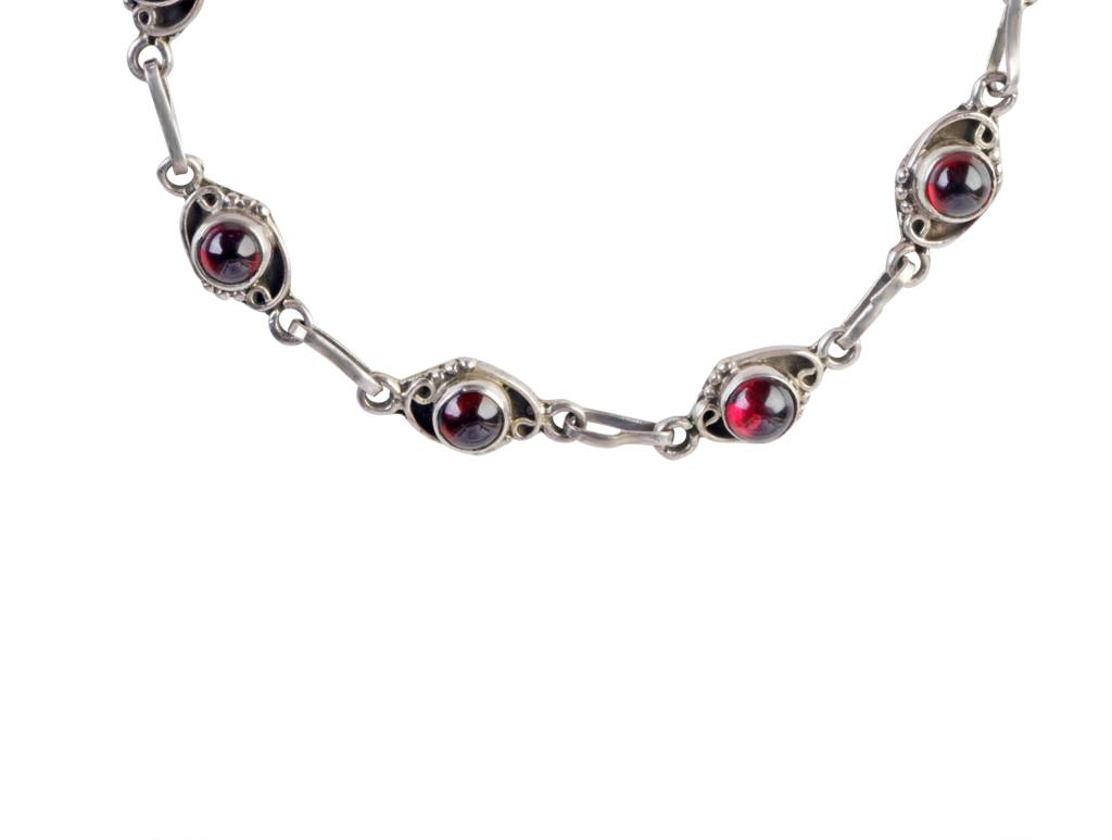 925 Sterling Silver Garnet Bracelet For Women Gemstone Bracelet | Handmade Silver Jewelry | Elegant Daily Wear Gift : FU-1237
