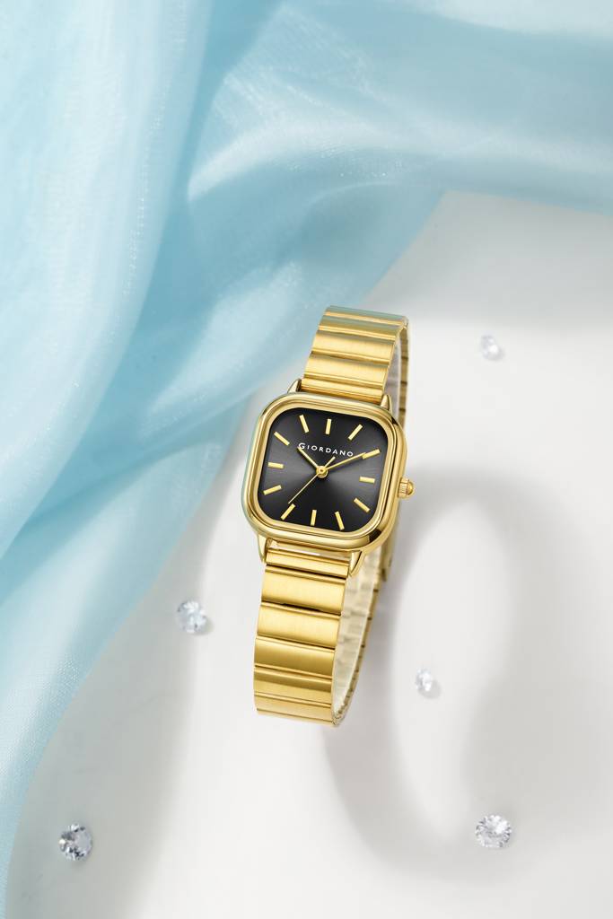 Giordano Classic Square Watch For Women Â Polished Stainless Steel Strap, Minimalist Compact Design-Gz-60098 : GZ-60098-22