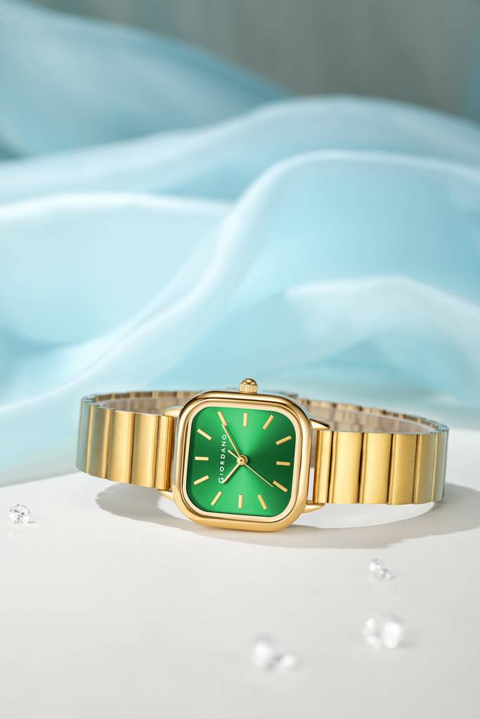 Giordano Classic Square Watch For Women Â Polished Stainless Steel Strap, Minimalist Compact Design-Gz-60098 : GZ-60098-44