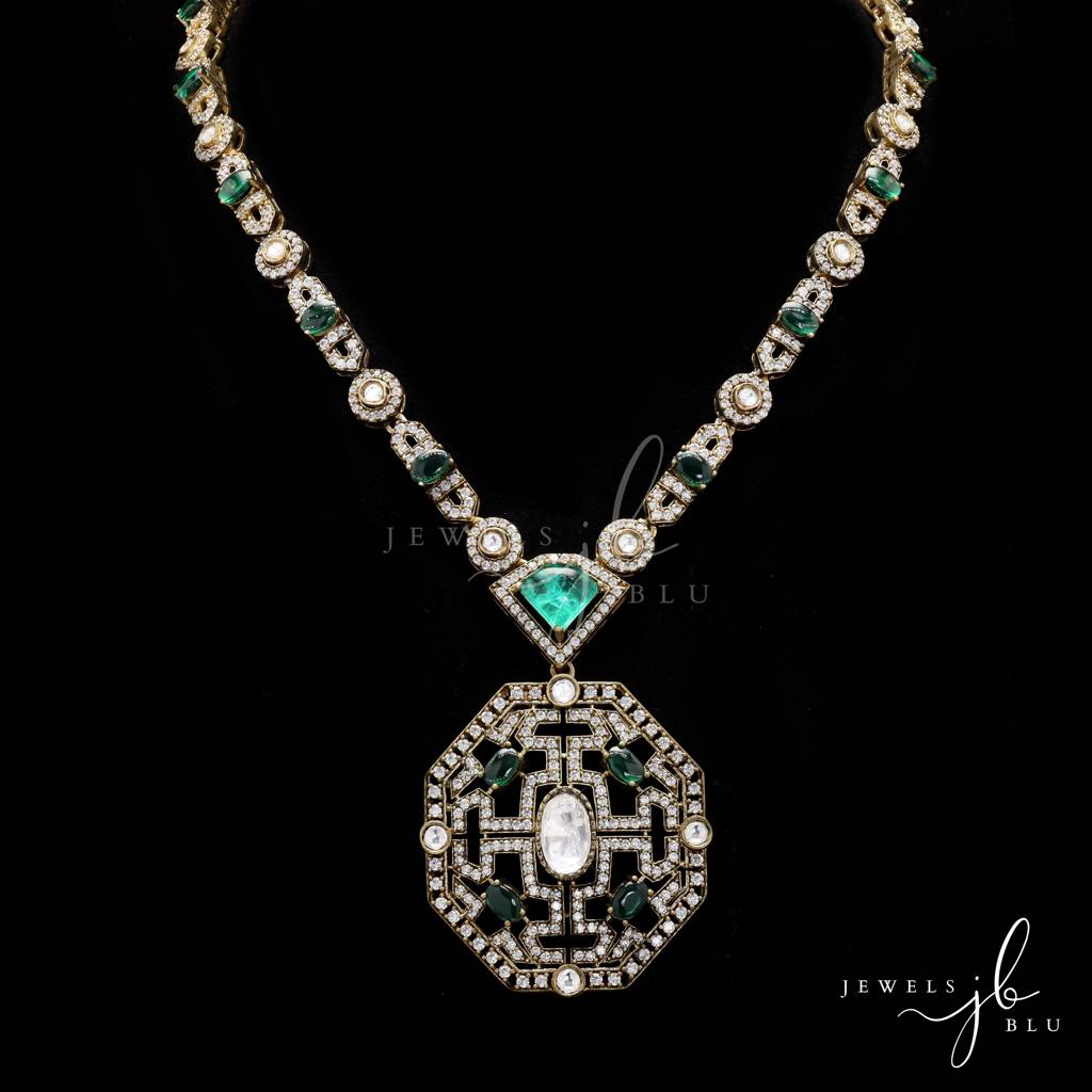 Antique Finish Victoria Emerald Polki And Diamond Necklace Set With Earrings : 500021
