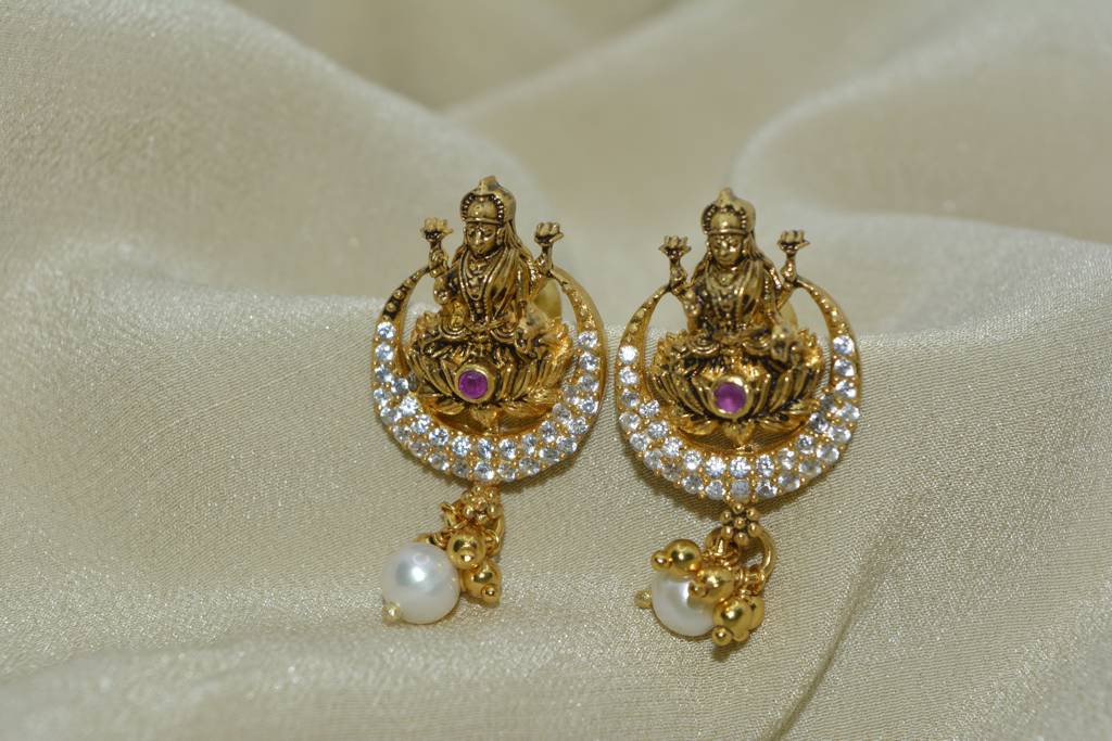 Golden Laxmi Bliss Earrings : 501