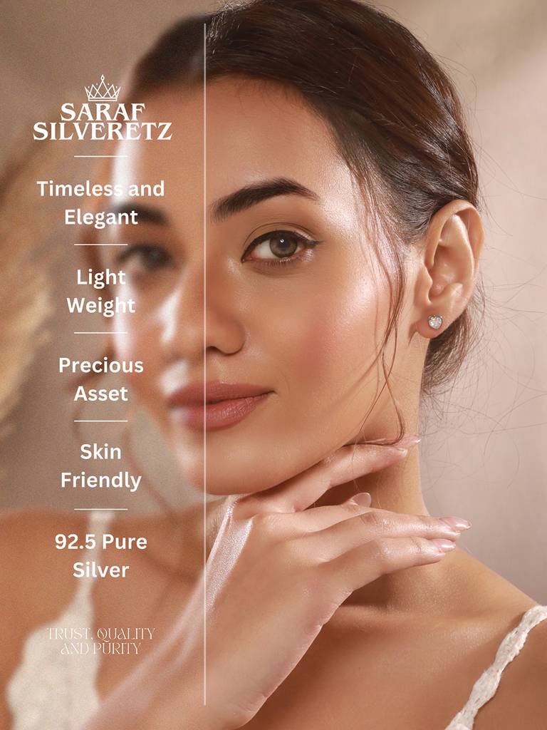 925 Sterling Silver Zircon Studded Heart Shaped Halo Solitaire Minimal Studds Earrings : AGER5171