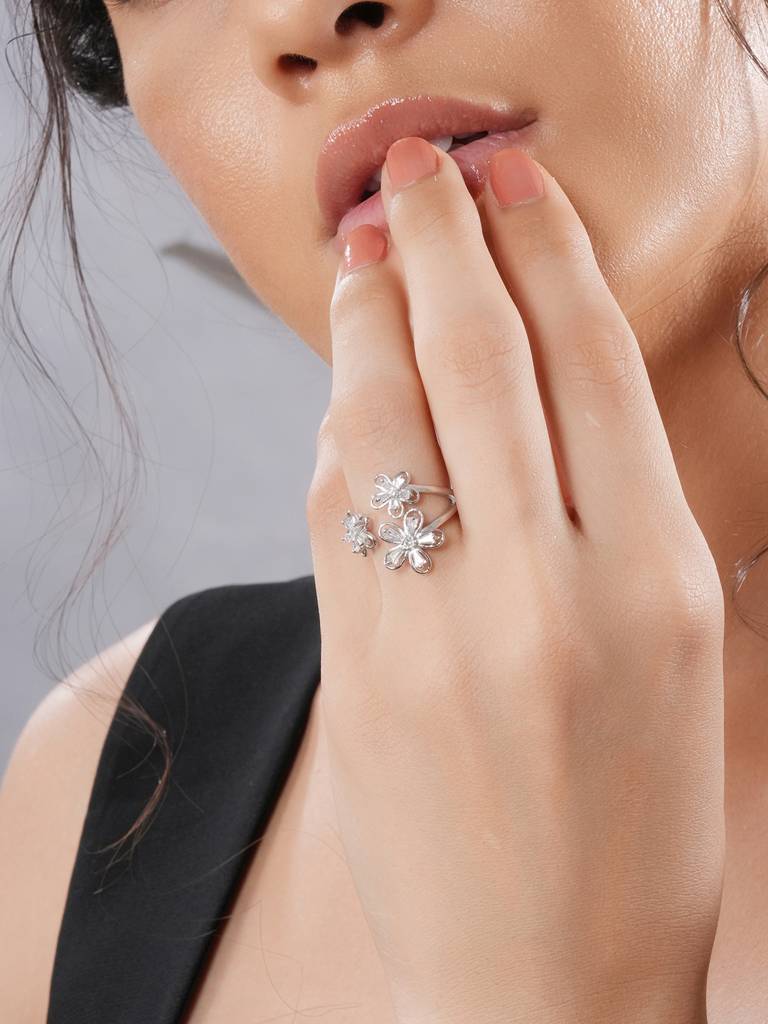 925 Sterling Silver Ad Studded Garden Flowers Proposal Adjustable Finger Rings : AGRG5203