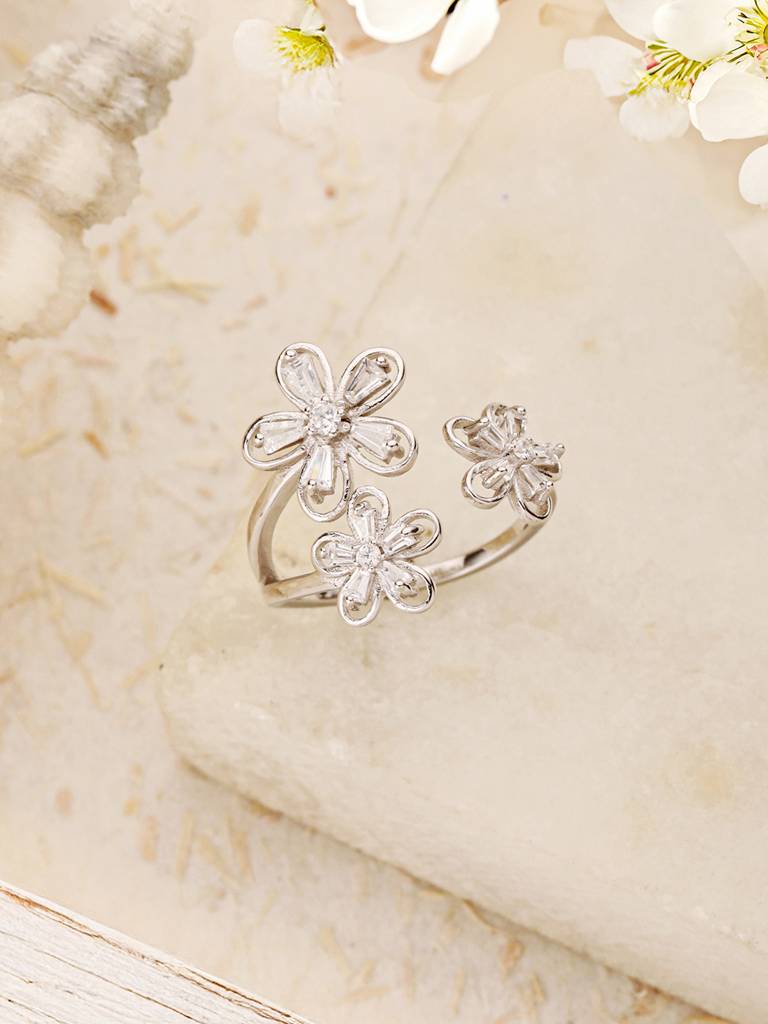 925 Sterling Silver Ad Studded Garden Flowers Proposal Adjustable Finger Rings : AGRG5203