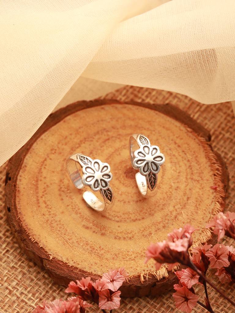 925 Sterling Silver Oxidised Bloom Flower Design Adjustable Pair Of Toe Ring : AGTR5235
