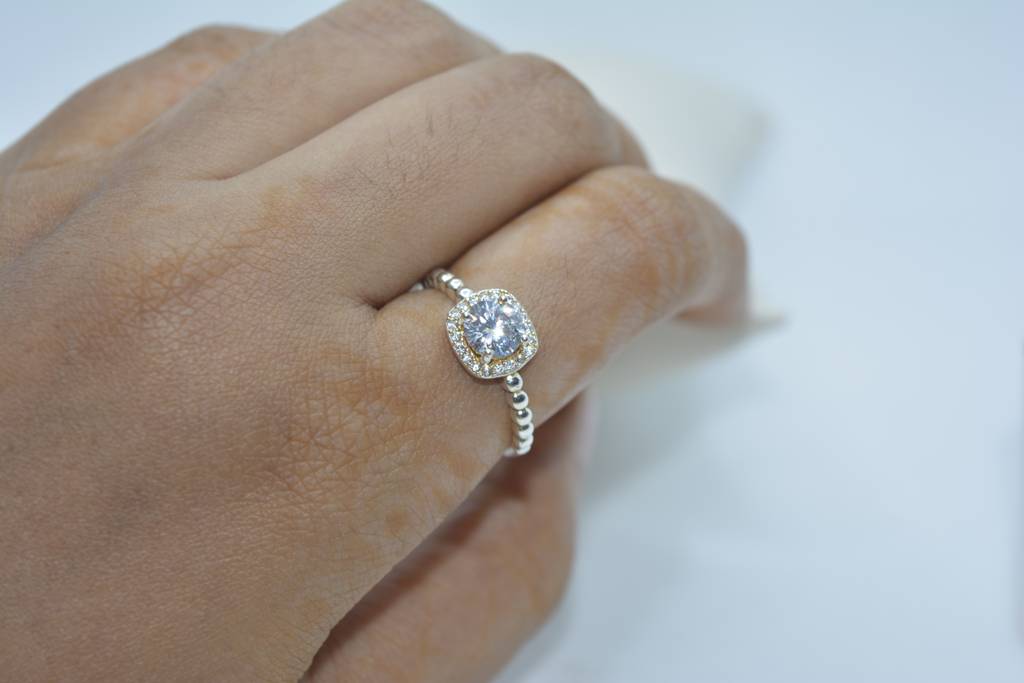 Luminous Elegance Ring : 524