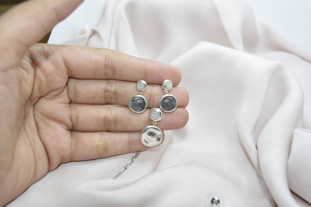 Circular Elegance Pendant Set : 526