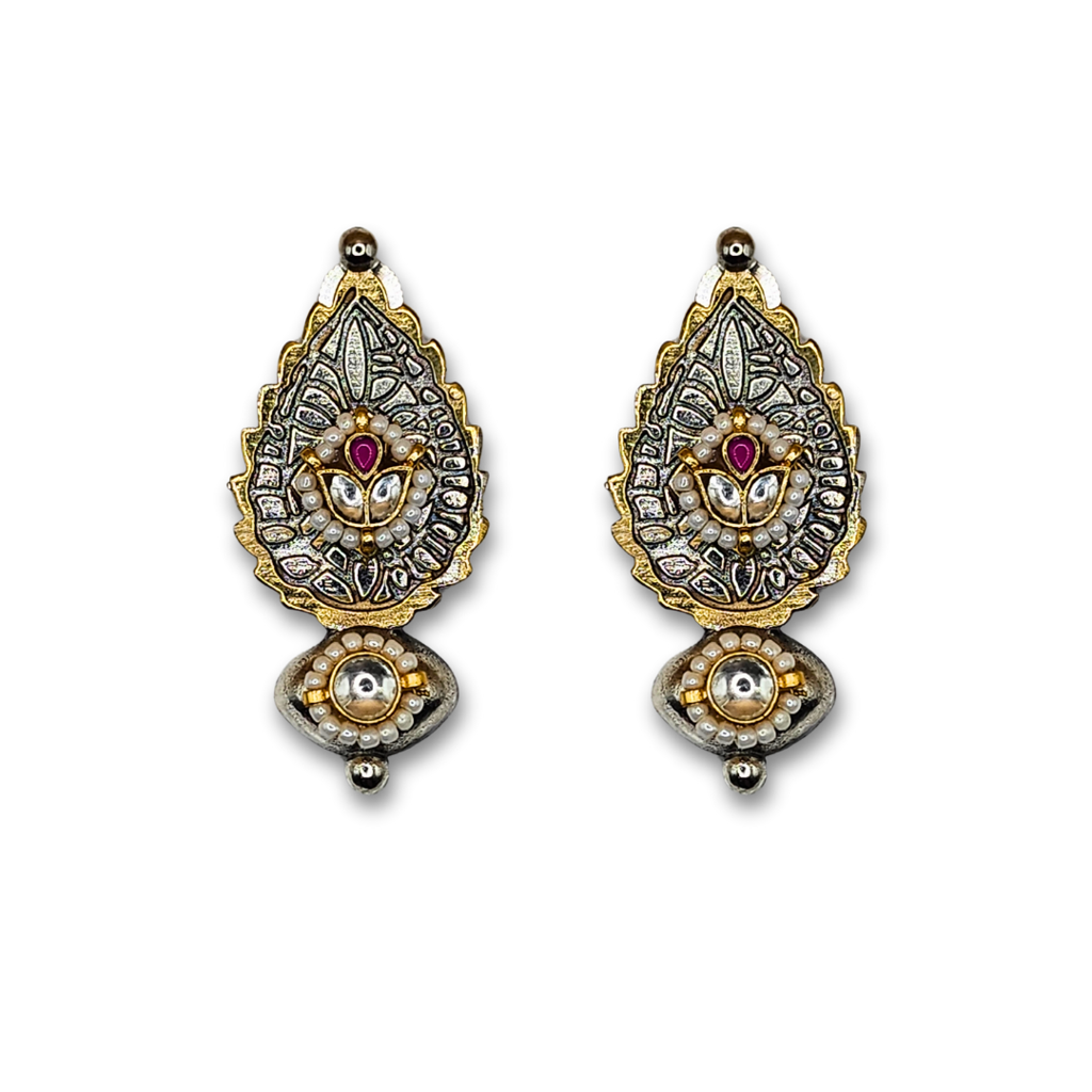 Vibrant Virasat Stud Earrings : ER019