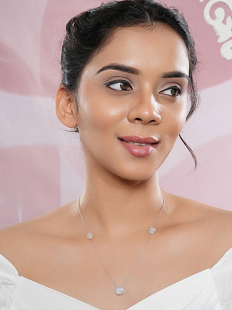 925 Sterling Silver White Moonstone  Gemstone Studded Minimal Boho Necklace & Chain : AGLK5341