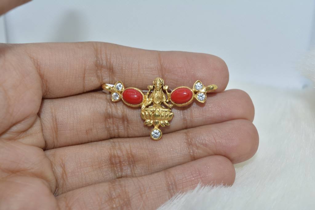Radiant Red Laxmi Pendant : 537