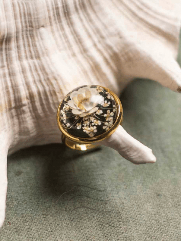 Enchanted Orb Ring : LA-FF-R-EOR-S1