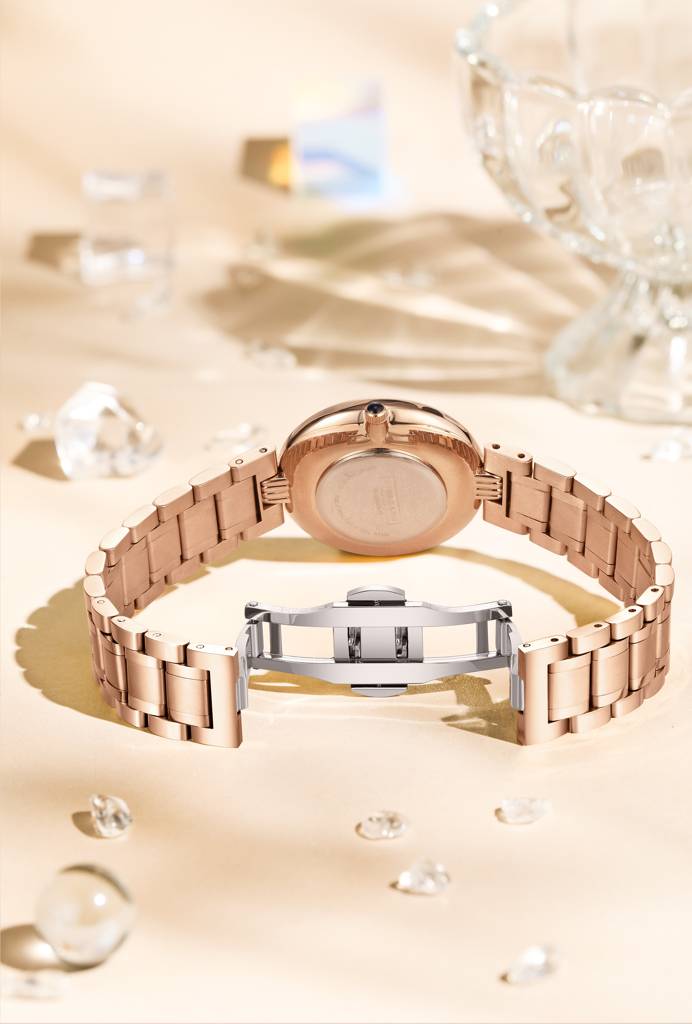 Giordano Dancing Diamonds Collection Analogue Watch For Women With Elegant Stainless Steel Strap And 3 Hand Mech : GZ-60083-55