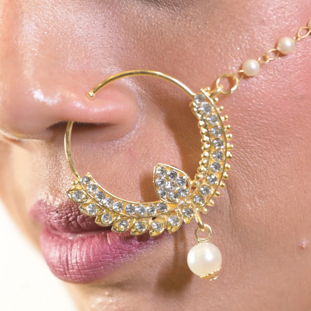 Bridal Pearl White Kundan Nosering : NR0024