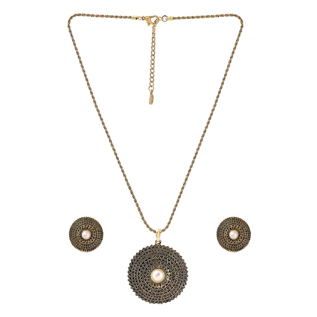 Estele Gold Plated Sphere Shaped Pendant Set With Pearl For Women : 7789NKER