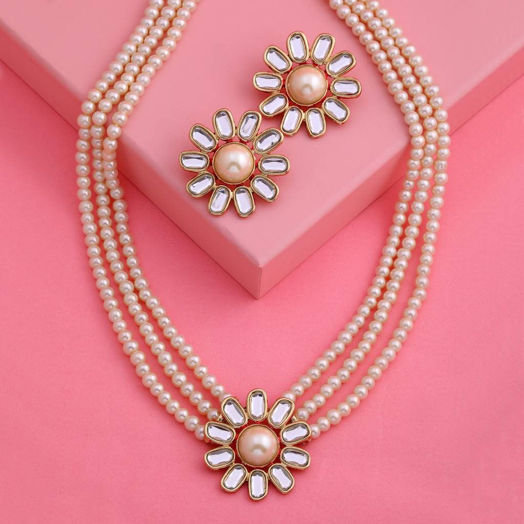 Estele Gold Plated Ravishing Neutral Designer Pearl Jewellery