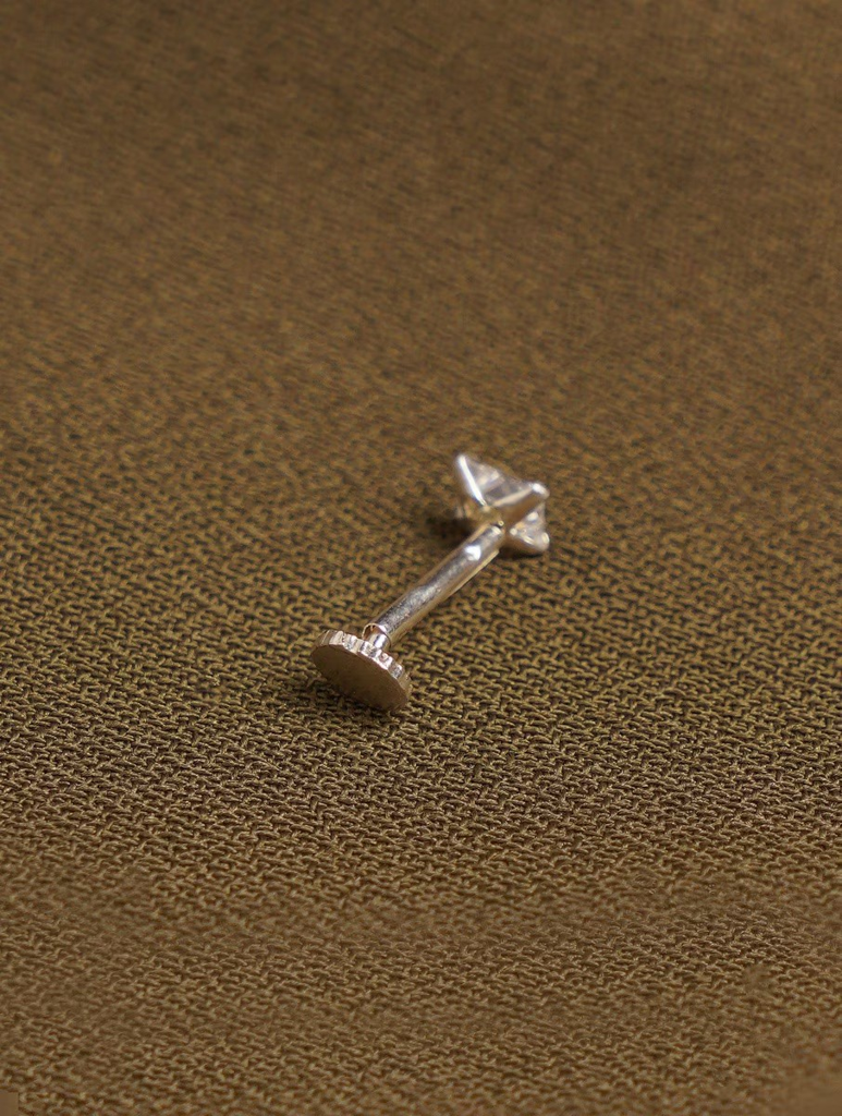 Silver Princess Cut Stone Nose Pin : ARSNP271