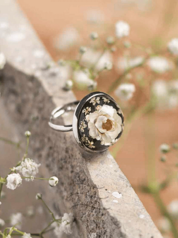 Enchanted Orb Ring : LA-FF-R-EOR-S1