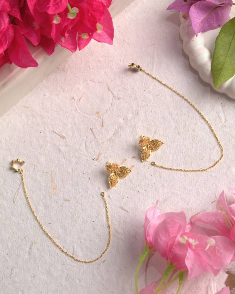 Zoya Flower Studs + Anvi Amethyst Earcuff Gift Set : EBZFS-AC