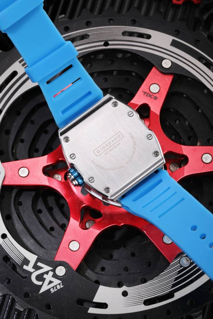 Giordano Sqaure Analog Casual Sporty Watch For Men – Mechanical-Inspired Design Dial, Quartz Movement, Silicon S : GZ-50150-04