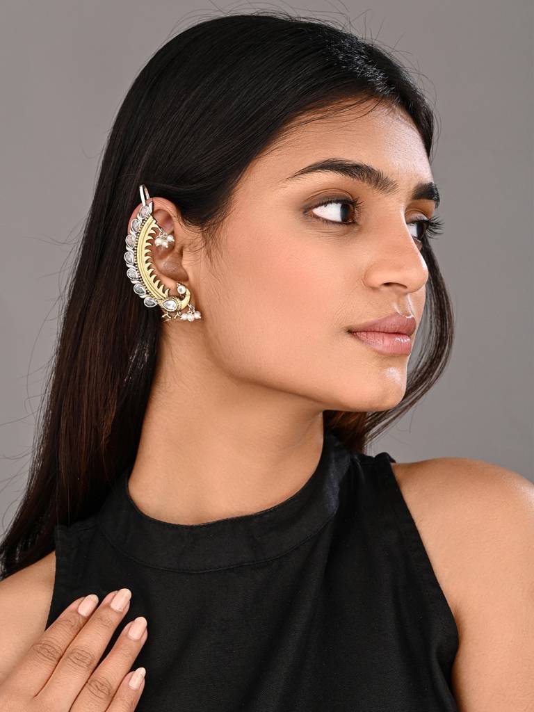 Peacock Crescent Earrings : S24ANER554GLD