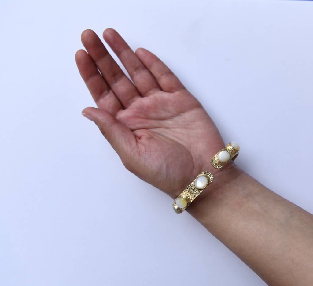 Emily Mother-Of-Pearl Cuff : GRB45