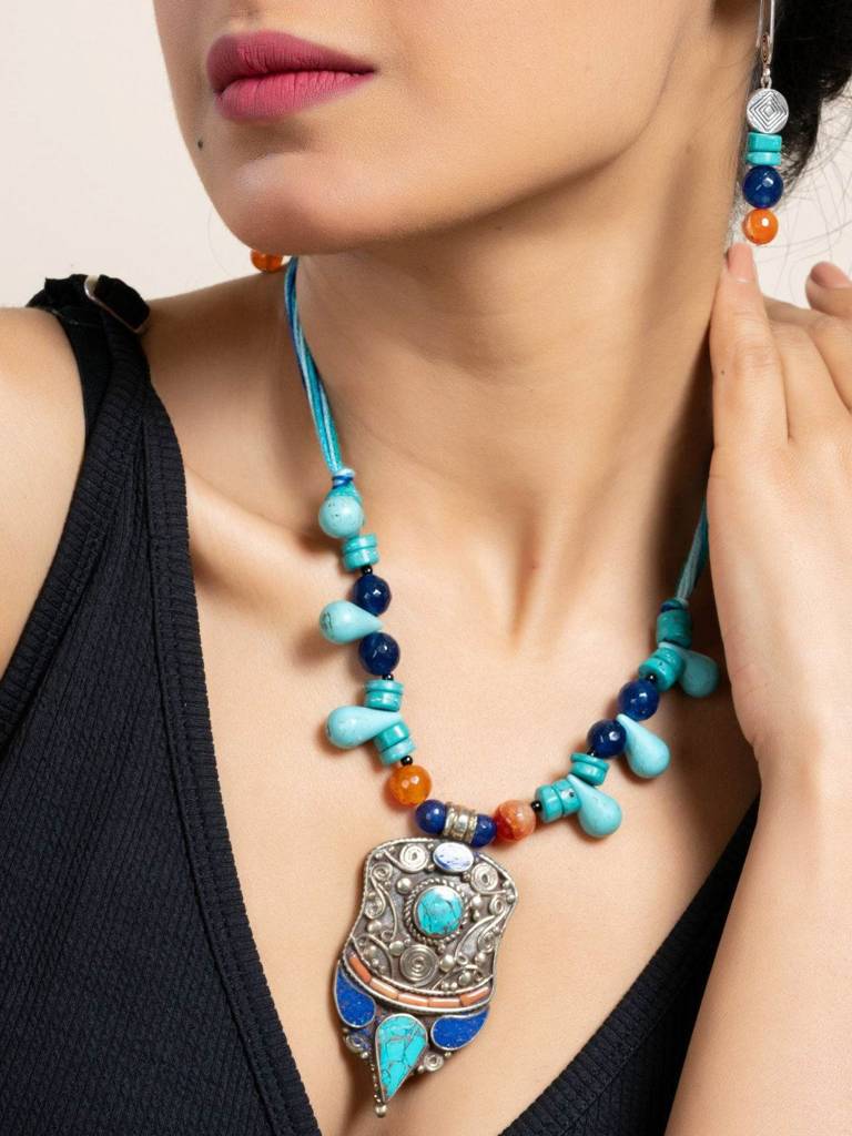 Handmade Turquoise Drop Tibetan Pendant Necklace  Jewelry Set & Adjustable Dori : LAANP96