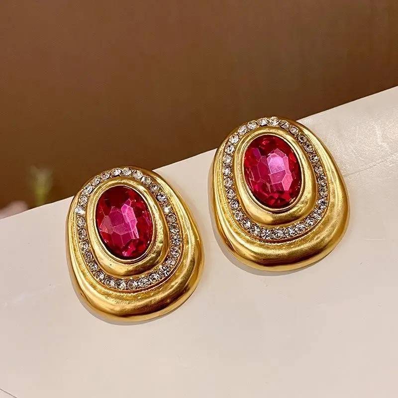 Vintage Pink Crystal Earrings : MJ09