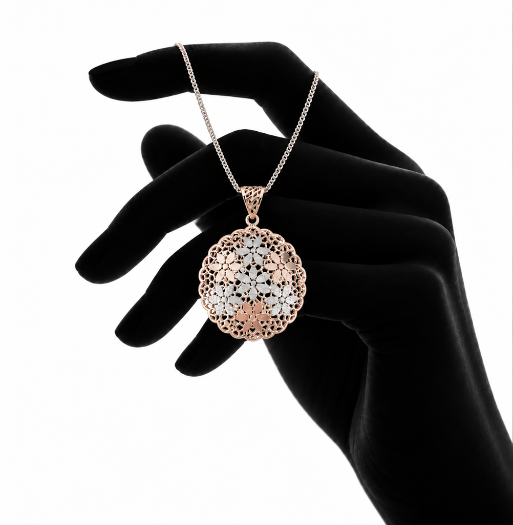 Bloom Filigree Pendant : TLC08