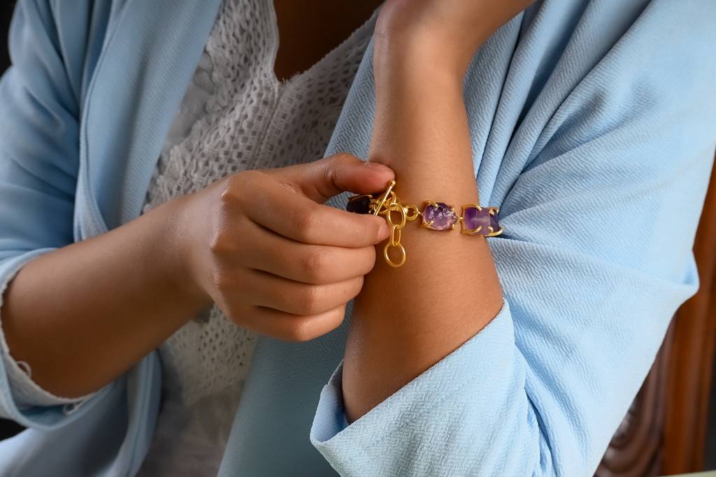 Uncut Amethyst Bracelet : NAGB07