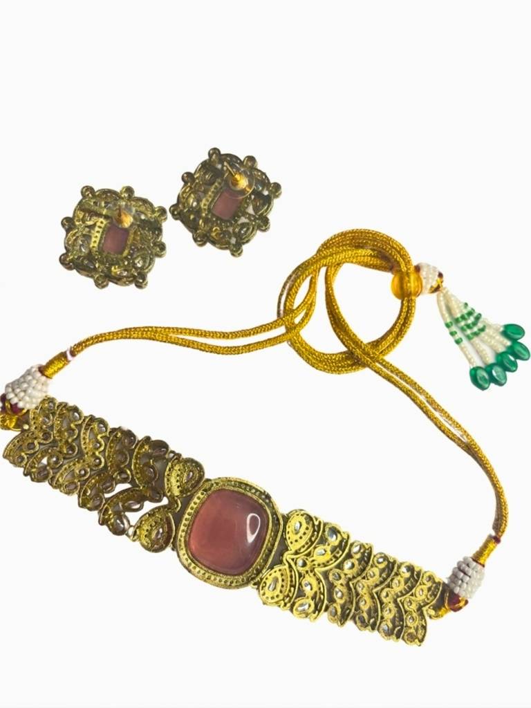 Gold-Plated Pink Stone Traditional Kundan Choker Jewellery Set : VI26JSKU100010